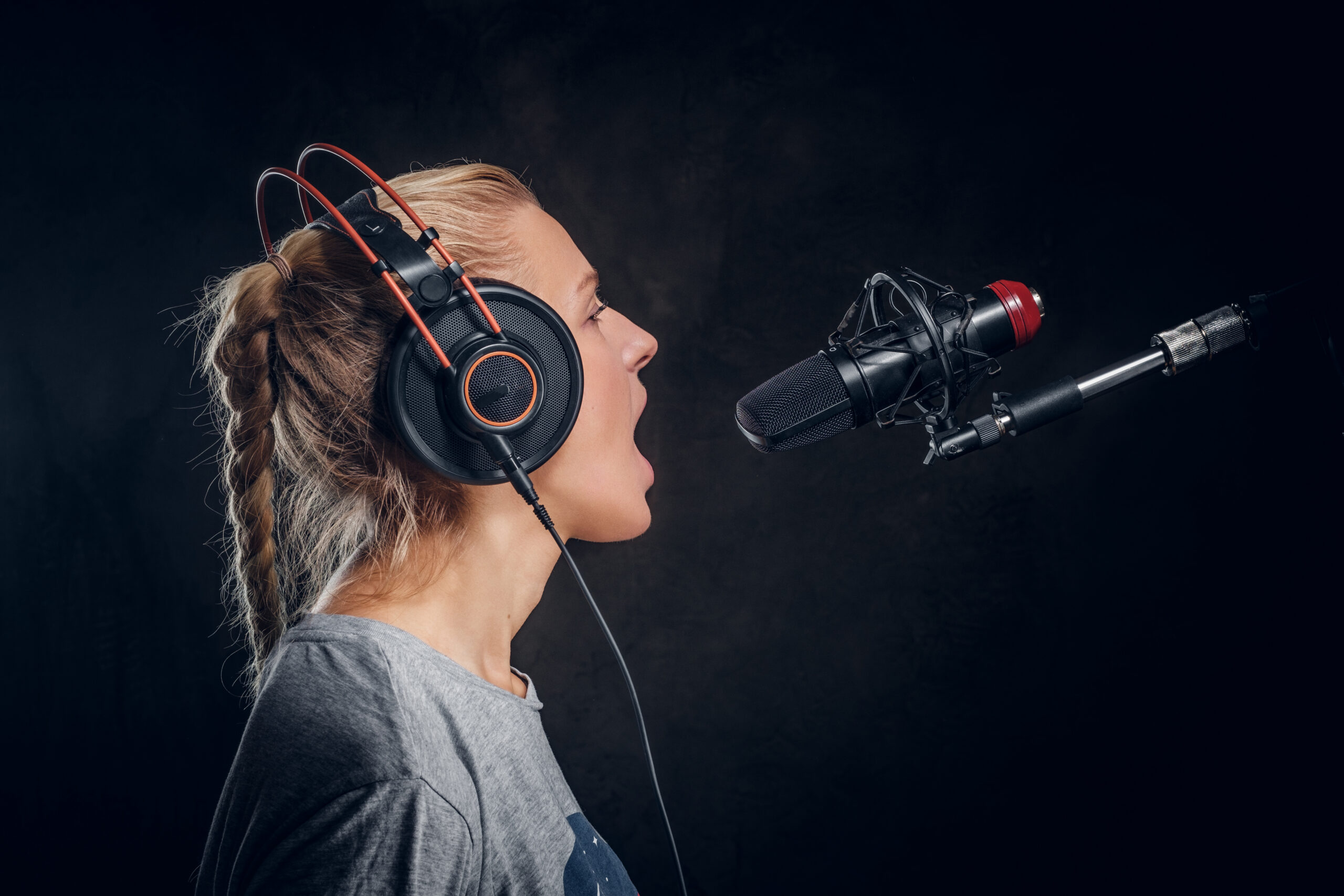 Read text aloud best ai voice generator